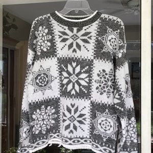 Rose vintage white/gray crew neck ski sweater M